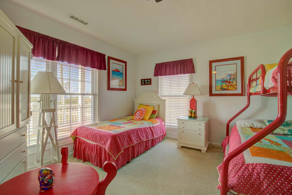 NTB2780 Oceanfront Acropolis