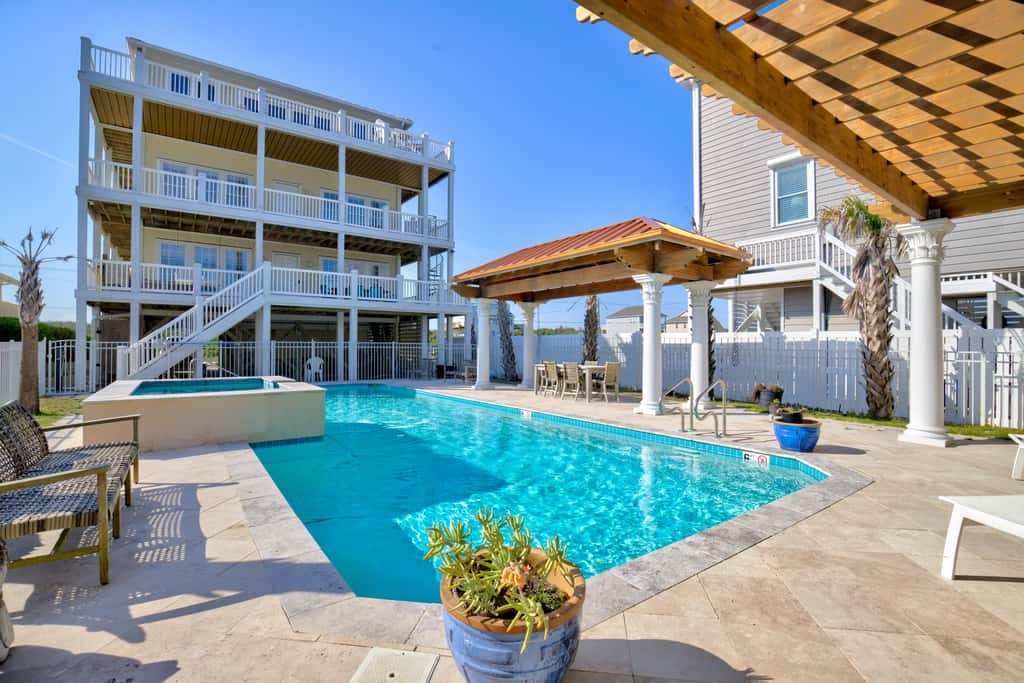 NTB2780 Oceanfront Acropolis