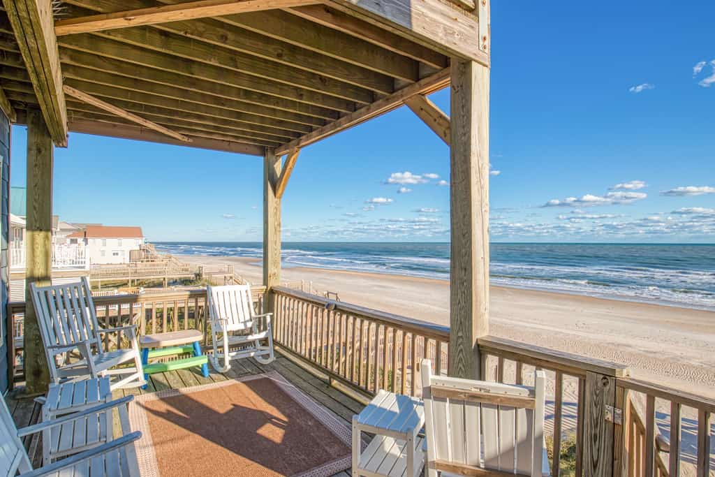Oceanfront home with beach access, hot tub, washer/dryer & central AC