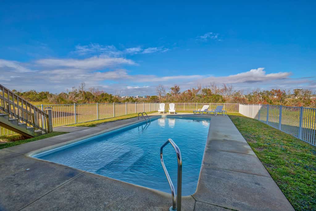 Unobstructed Ocean Views, Soundside Sunsets & Your Own Private Pool 🌅🏝