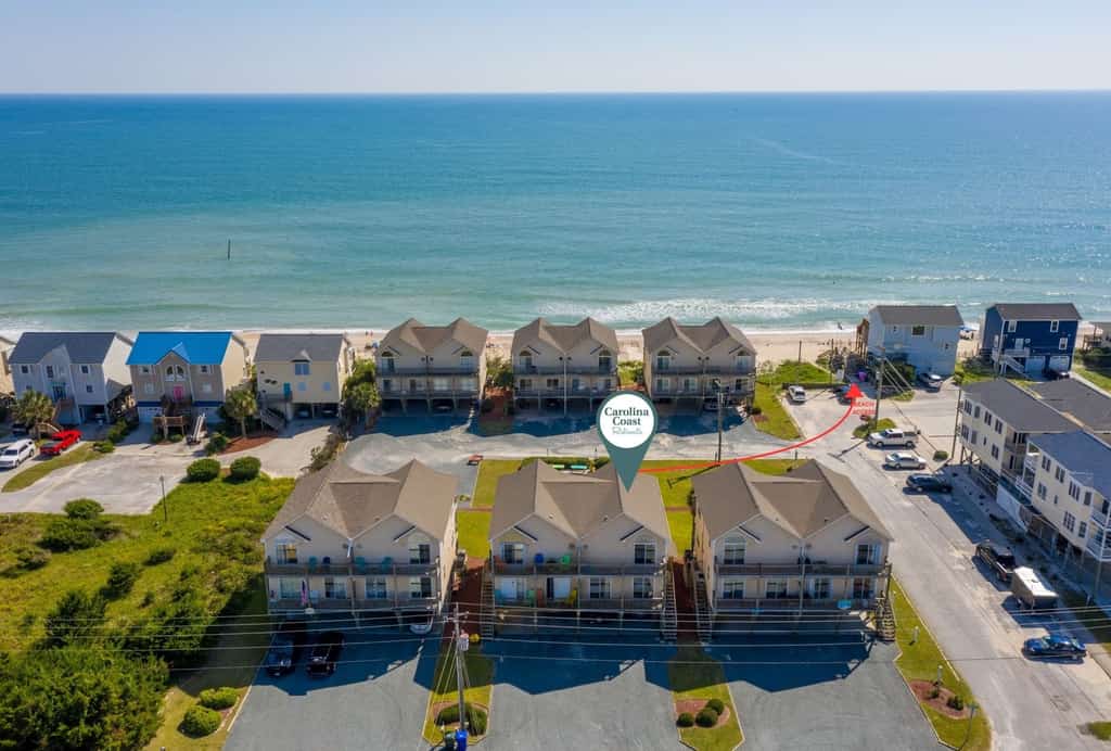 Dog-friendly duplex in Surf City with beautiful ocean views — just steps from beach access!