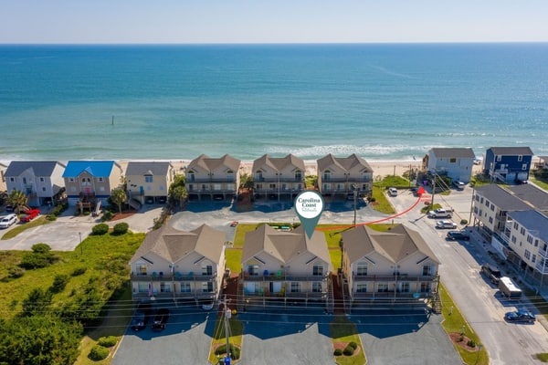 Dog-friendly duplex in Surf City with beautiful ocean views — just steps from beach access!