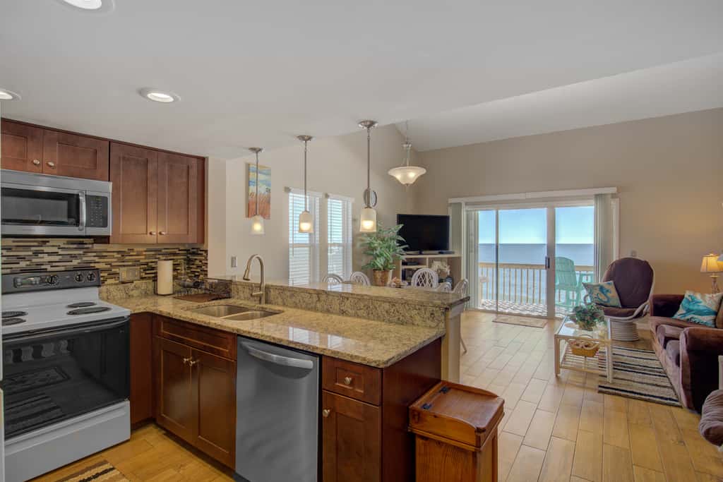 SCSC836 Surf Condo 836