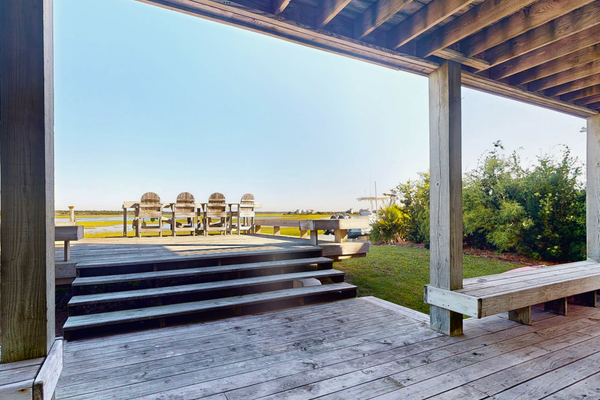 Sound front retreat with easy beach access, sauna and private dock for your boat!