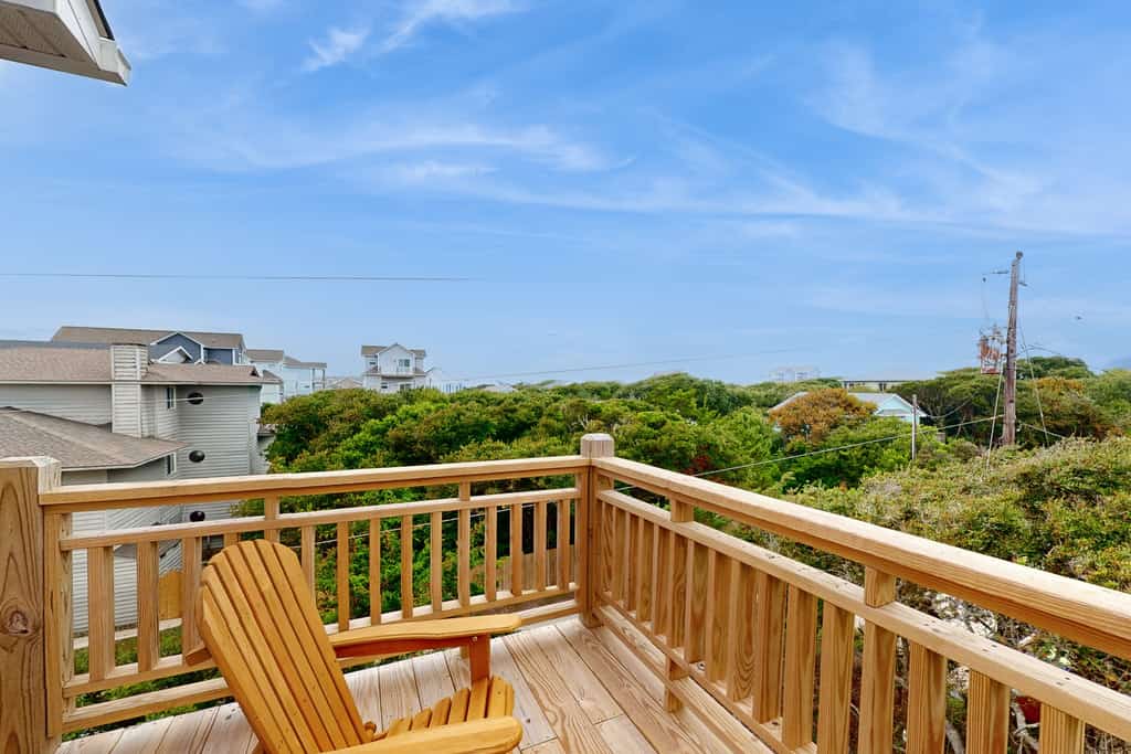 Oceanview home in Surf City just across the street from the beach