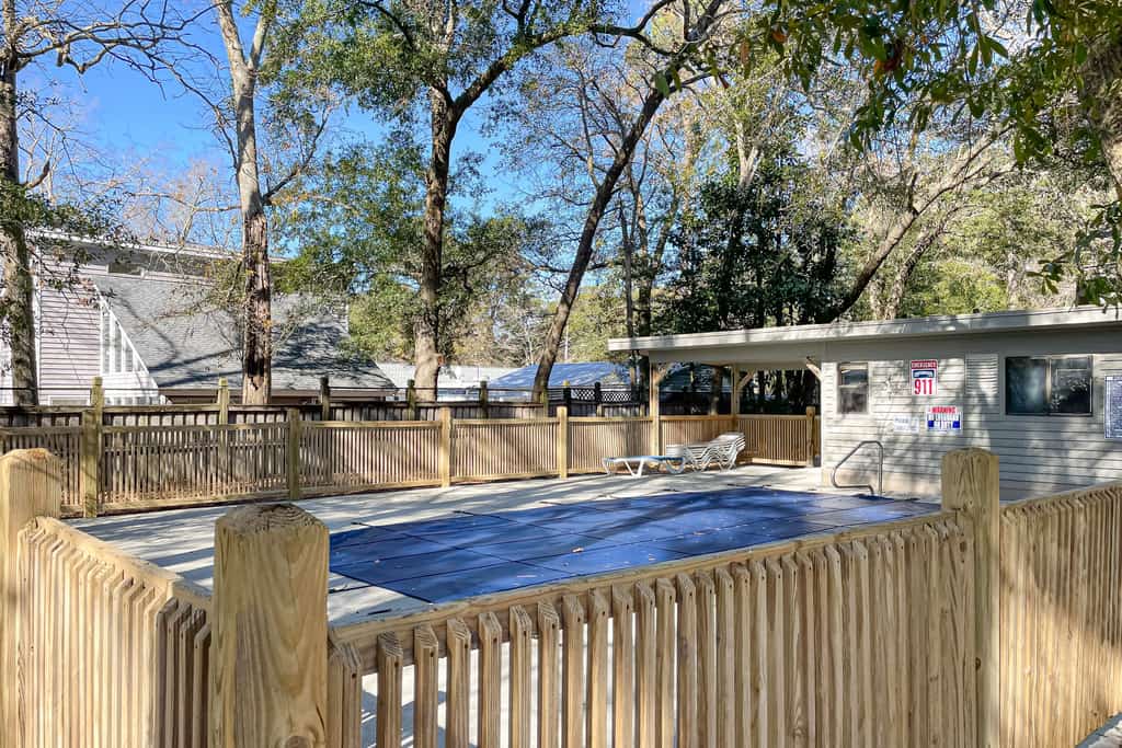 Beautiful townhome with pool, patio, Pack-N-Play, internet, W/D, & central AC