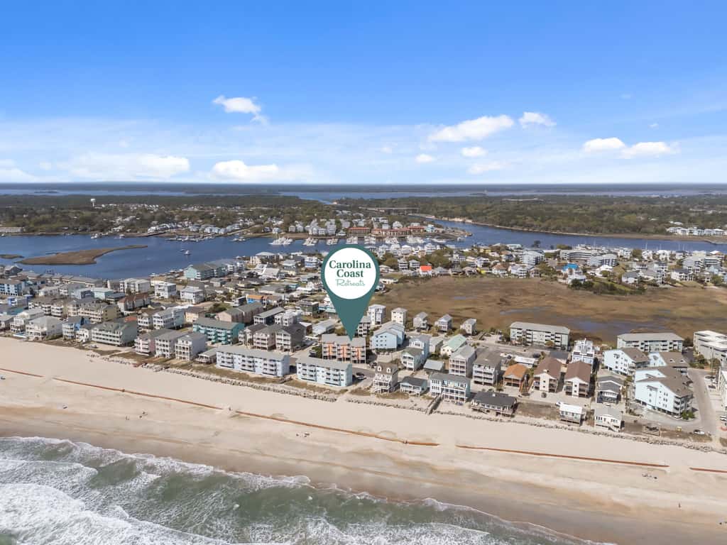 CB05 Cozy Carolina Beach Condo