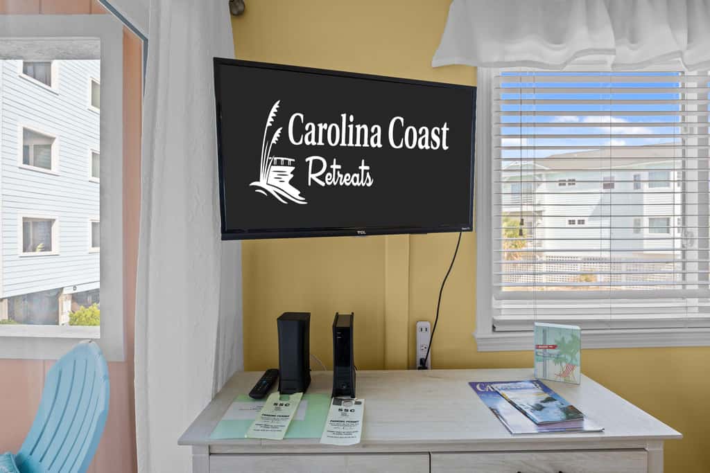 CB05 Cozy Carolina Beach Condo