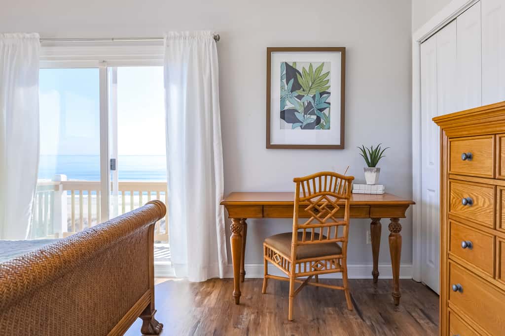CB21 The Herons Hideaway - Oceanfront