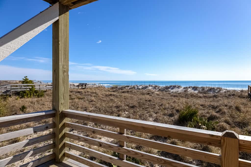 CB21 The Herons Hideaway - Oceanfront
