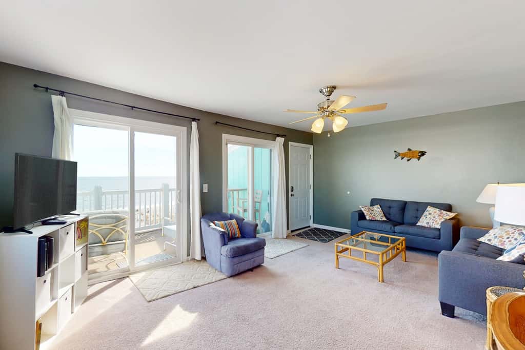 CB79 Carolina Beachfront Beauty
