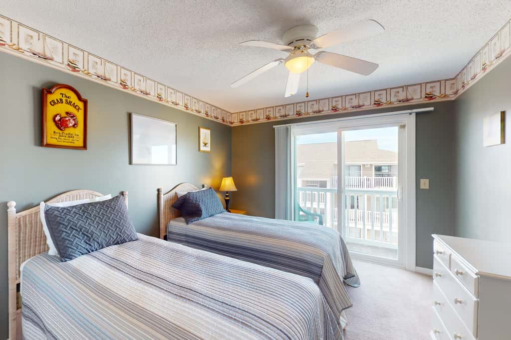 CB79 Carolina Beachfront Beauty