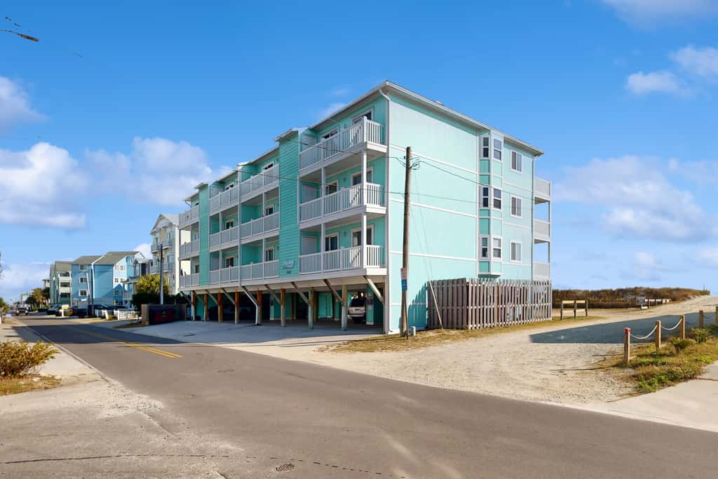 CB79 Carolina Beachfront Beauty