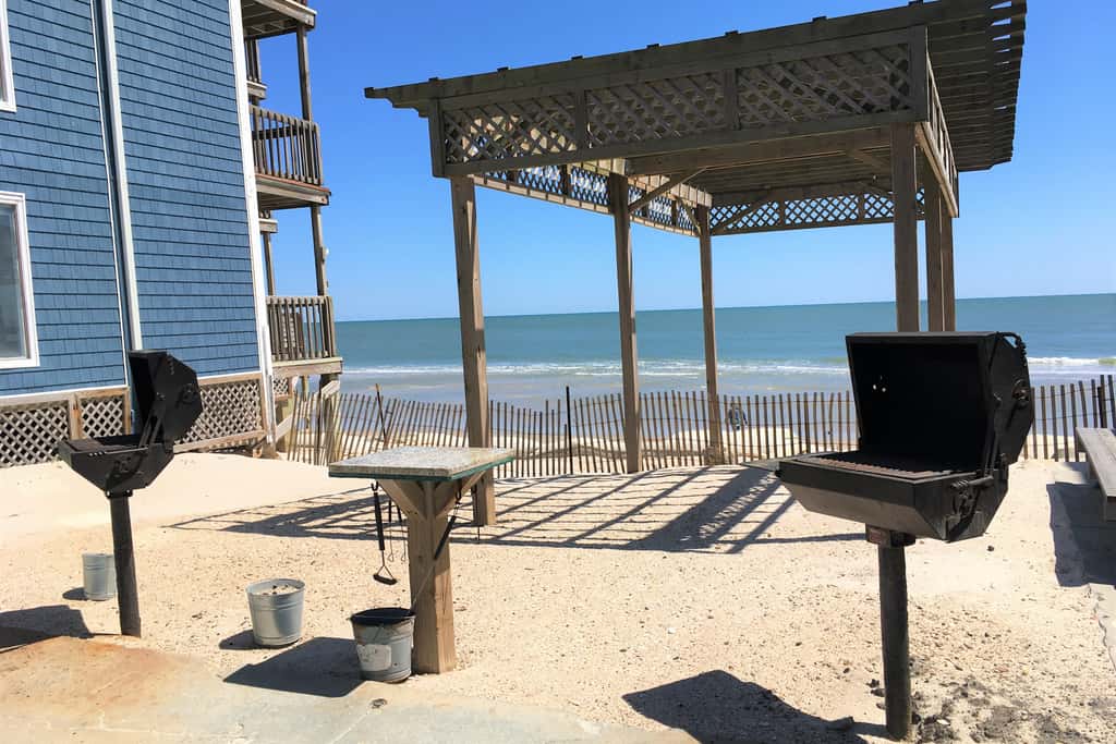NTBTR329 Totally Topsail