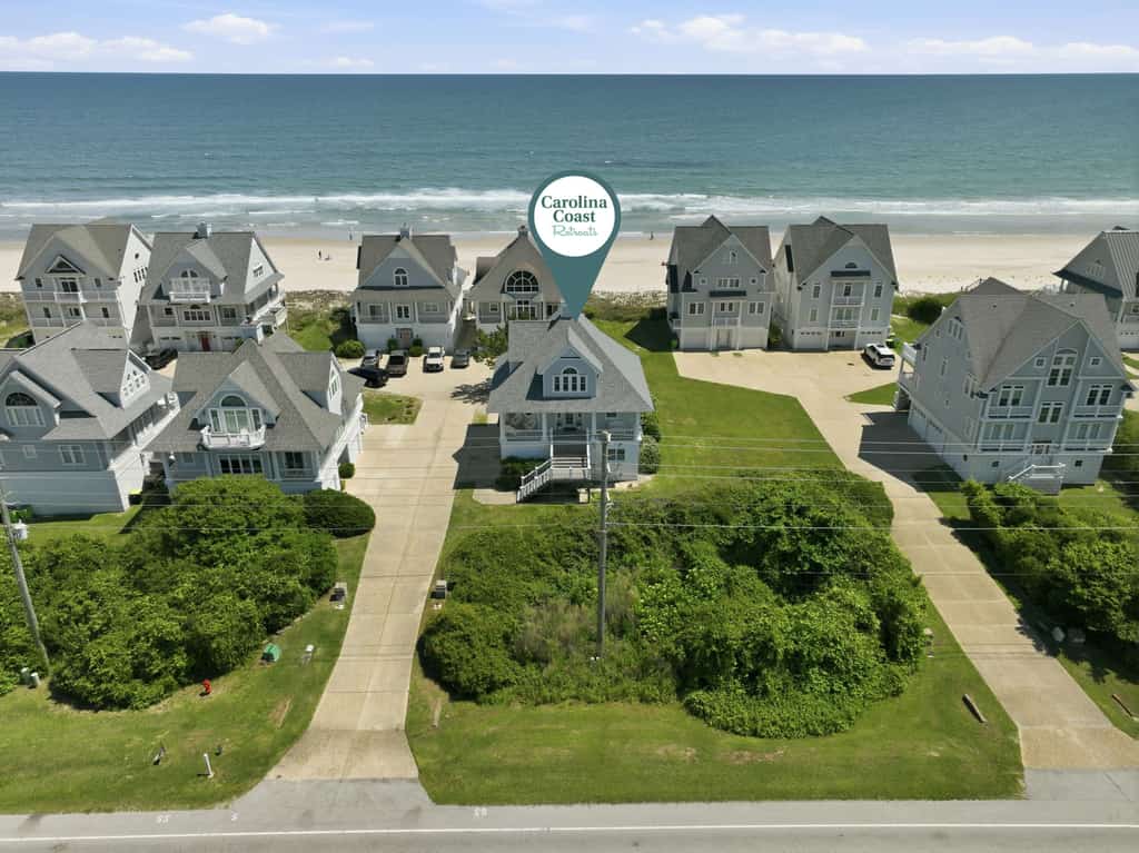 Oceanfront home with beach access, washer/dryer, pool & central AC