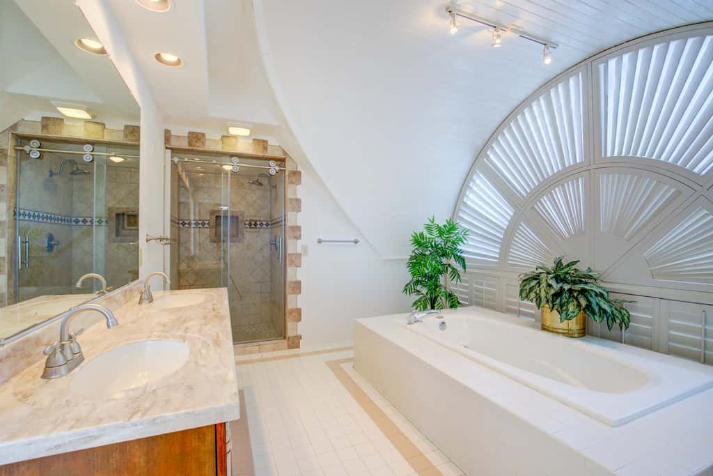 NTB4326 Sunburst Gardens Ocean Ridge