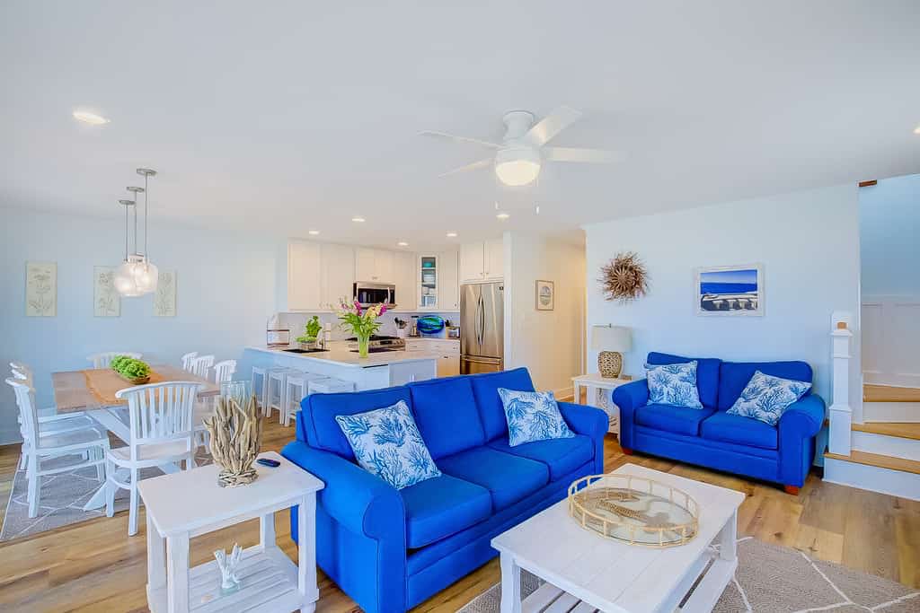 Beach-view duplex with private beach, outdoor shower, pool & rec room