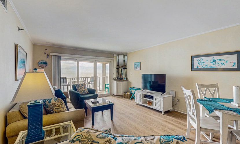 Beachfront Topsail Dunes condo - oceanfront pool - AC, WiFi, washer/dryer