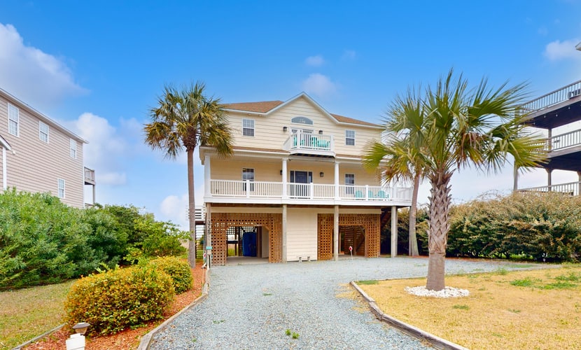 Ocean & Sound Views Await β Just 100 Yards to the Beach with Elevator & Expansive Decks