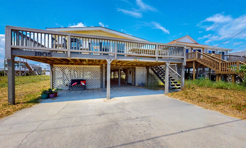 Surf City Escape with Private Oceanfront Deck, Beach Access & Beautiful Coastal Views!