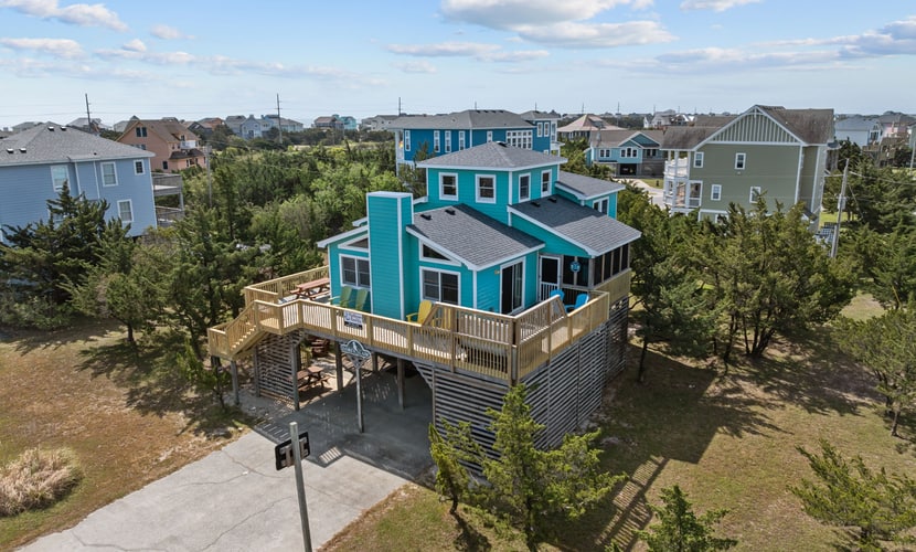 Corner Home near the Beach w/ Private Hot Tub, WiFi, AC & Shared Pool/Tennis