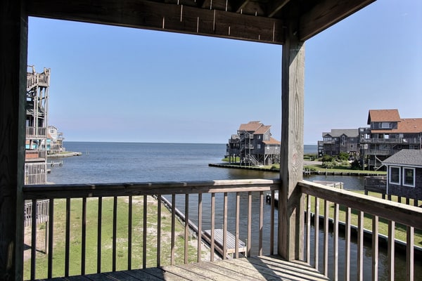 Custom, Waterfront Home w/ Boat Ramp, Sound Views, Private Hot Tub, Shared Pool