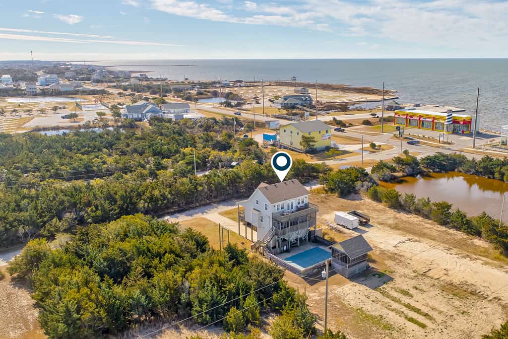 3-story dog-friendly home near the beach with private hot tub, pool, & ocean views