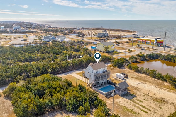 3-story dog-friendly home near the beach with private hot tub, pool, & ocean views