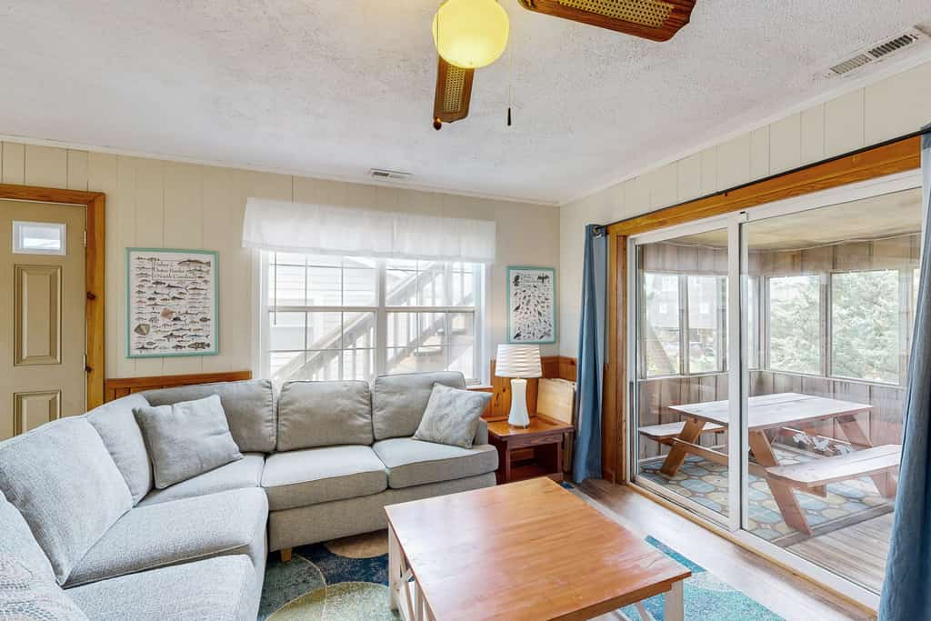 Pelican's Roost 467: Semi-oceanfront, dog-friendly, outdoor pool/tennis