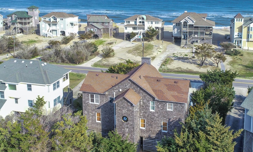 Pelican Perch: Dog-friendly,ocean views, outdoor pool & hot tub