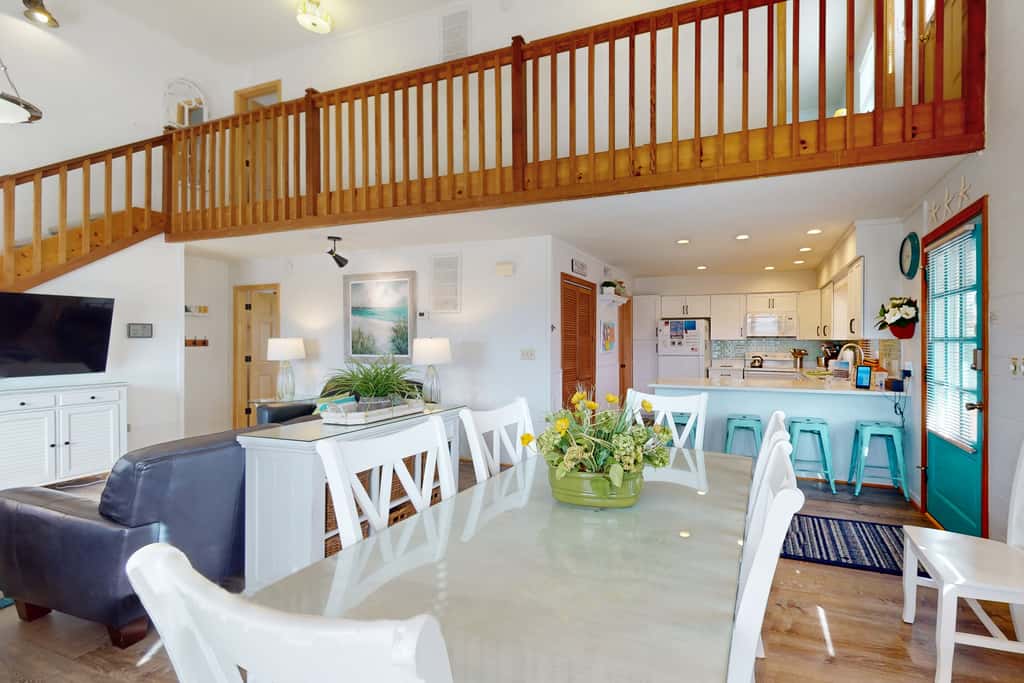 AVHC41 Outrigger Cottage on Hatteras Island