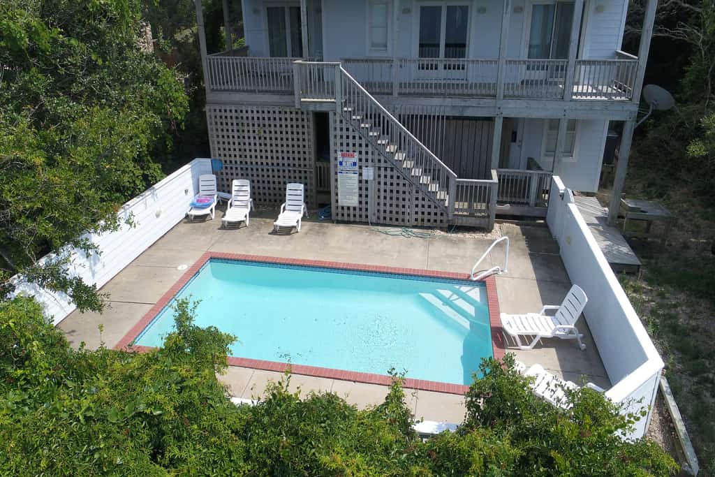 Waterfront house with private pool, hot tub, W/D, &vocean view