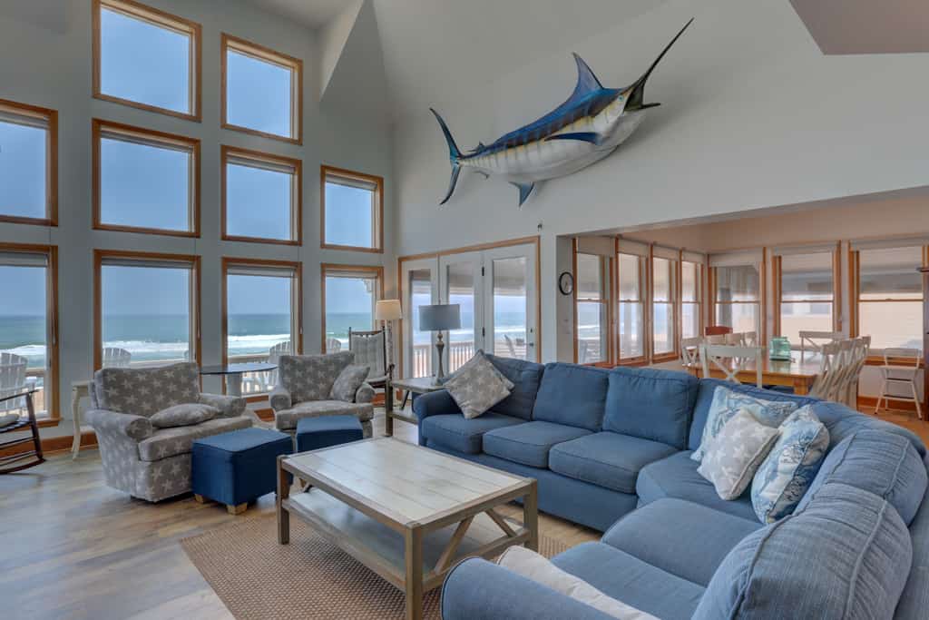 Oceanfront home with hot tub, WiFi, ocean view, central AC, & washer/dryer