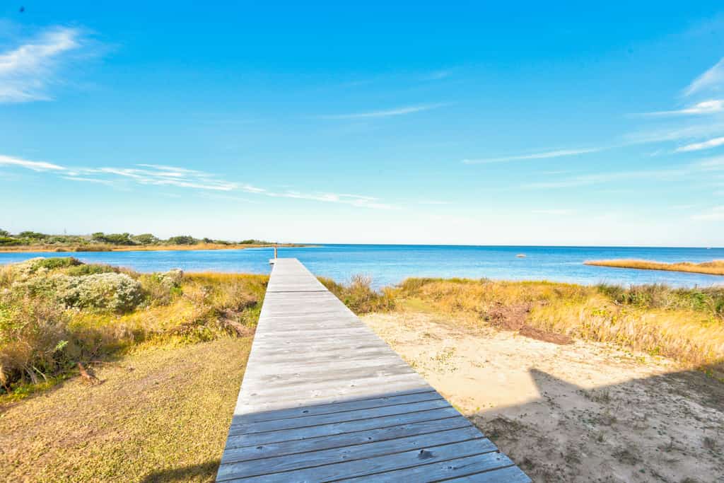 Soundfront Gem W/ Furnished Balcony, Free WiFi, & Beach Access Nearby