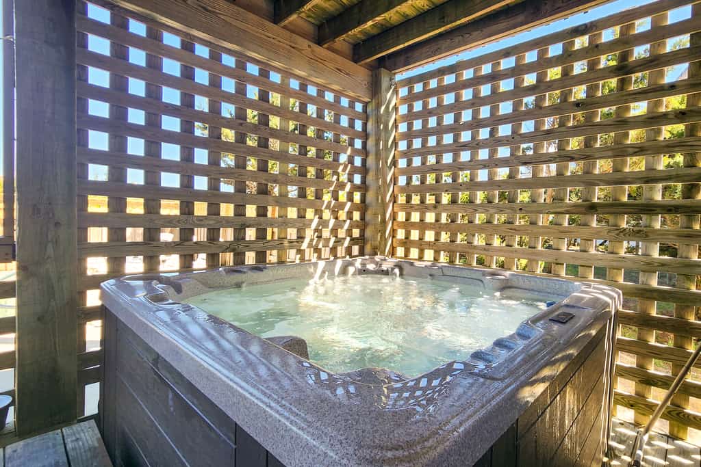 Ocean Song #3-CA: Oceanfront, private pool and hot tub!