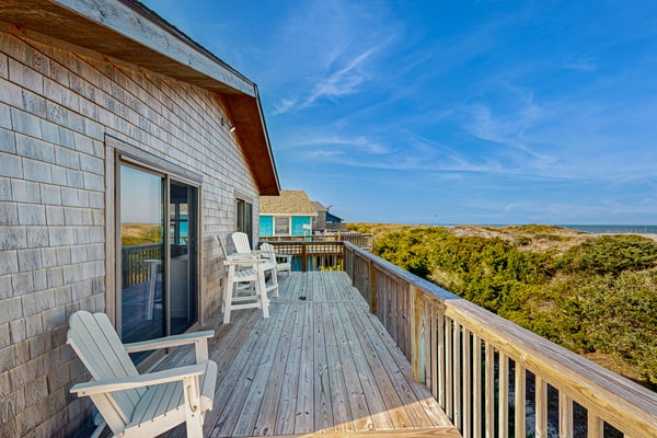 Far Horizons 55: Newly Renovated, Dog-friendly, Oceanfront