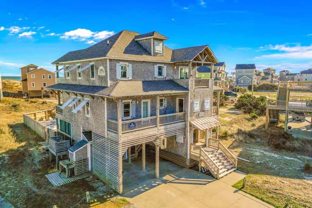 HALE135 Hatteras Memories