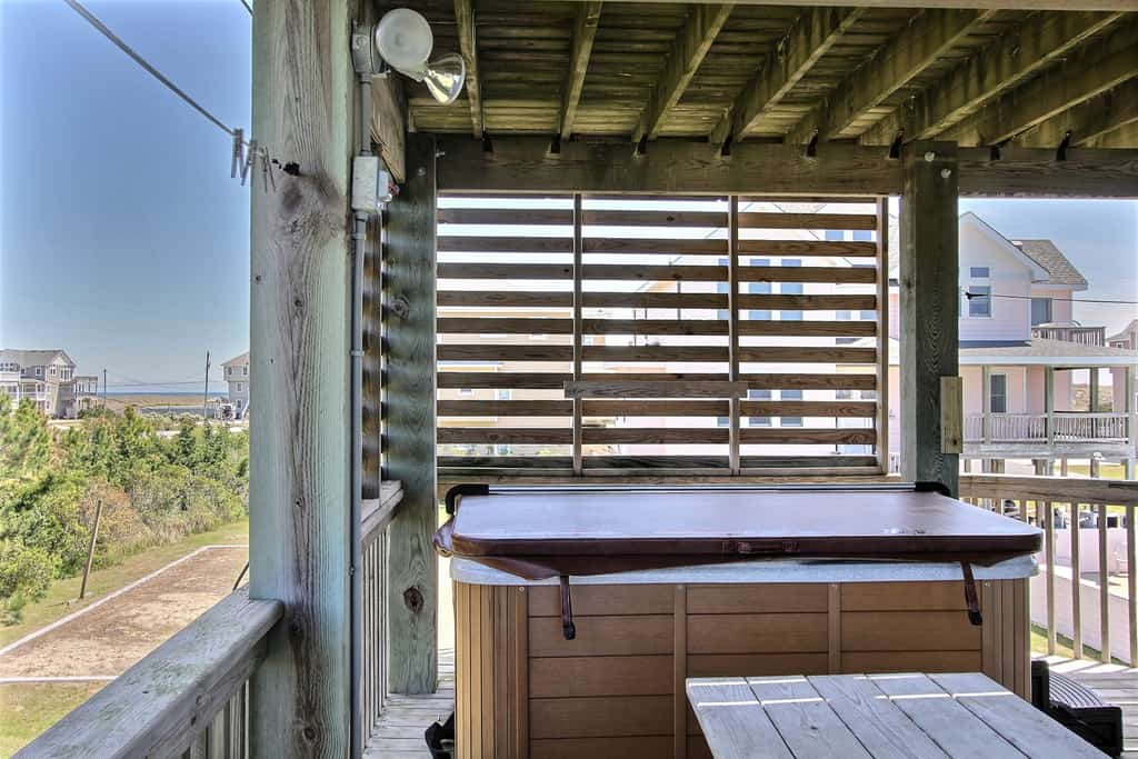Dog-friendly house with AC, W/D, private pool, & hot tub