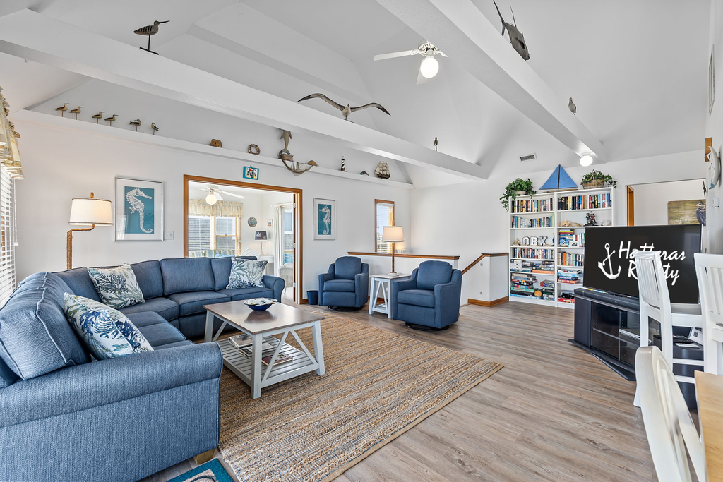 Ocean view home with private hot tub, ocean view, pool access, W/D, and WiFi
