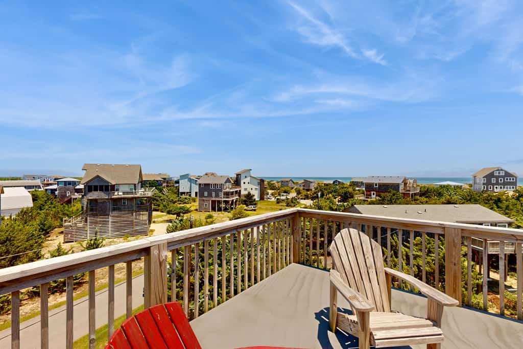 Attitude Adjustment: Dog-friendly, ocean/sound views, shared pool