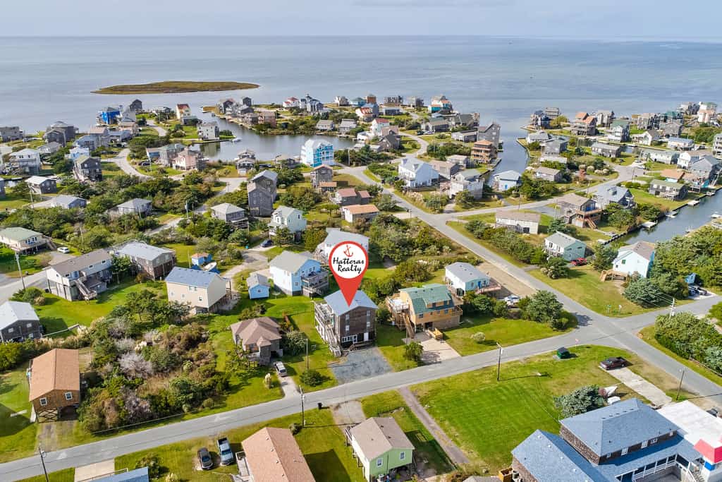 Tarpon Drive Hideaway A: Dog-friendly duplex w/balcony