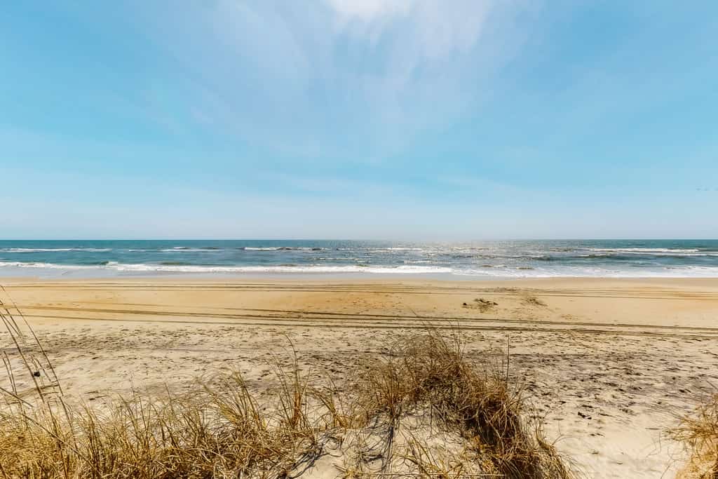 Oceanfront, Family-Friendly House w/ Private Washer/Dryer, Ocean View, AC, WiFi