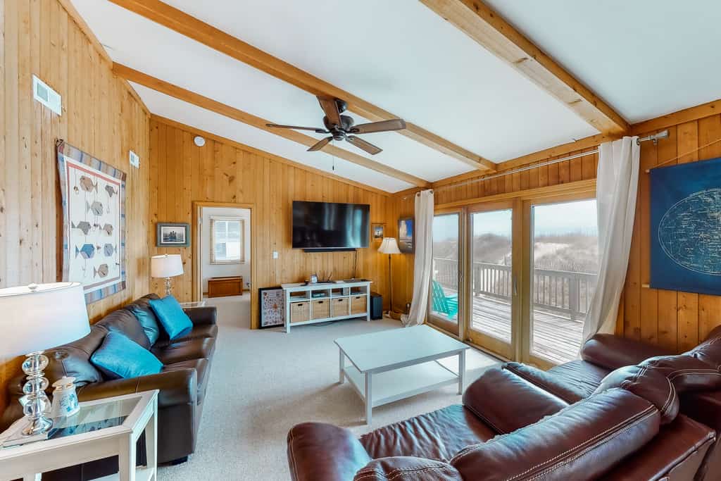 Oceanfront, Dog-Friendly House w/ Free WiFi, Central AC, Private W/D, Ocean View