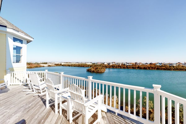 Lakefront, dog-friendly home with W/D, private pool & hot tub - close to beach