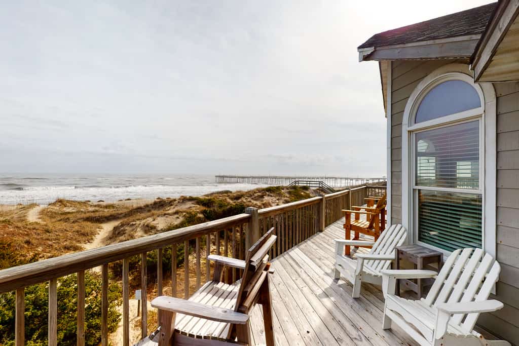 Oceanfront home with incredible beach views, washer/dryer & pool
