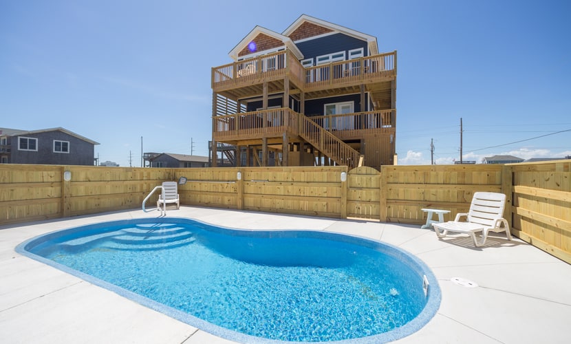 Dog-friendly, idyllic beachfront house with private pool, hot tub, AC, & deck