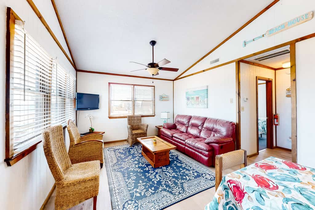 Oceanfront, Dog-Friendly House w/ Free WiFi, Ocean View, & Shared Pool