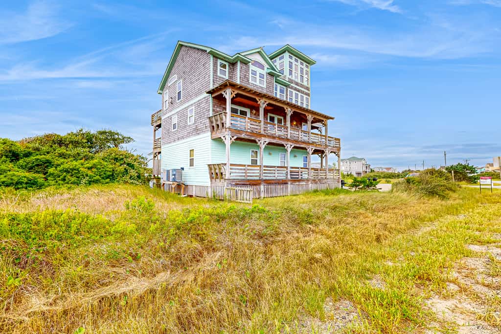 BX460 Hatteras Station