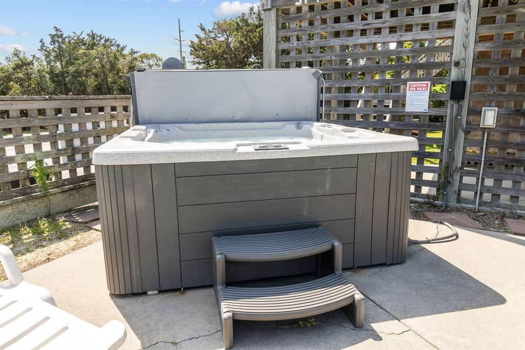 Charming home with ocean view, private pool, hot tub - 1-minute walk to beach