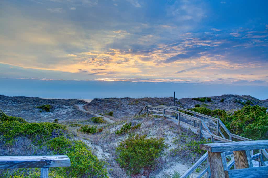 Residune 431: Ocean view w/beach walkway, outdoor pool